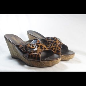 Brighton leopard wedge size 9m